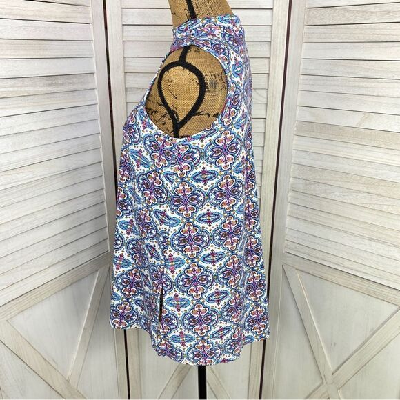 Sweet Tea’s by Pink Rose Mandala Mock Neck Sleeveless Top White Blue Small - Picture 2 of 11